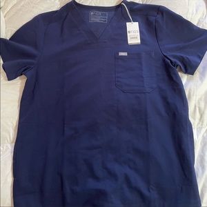 Mens Figs size large - NWOT